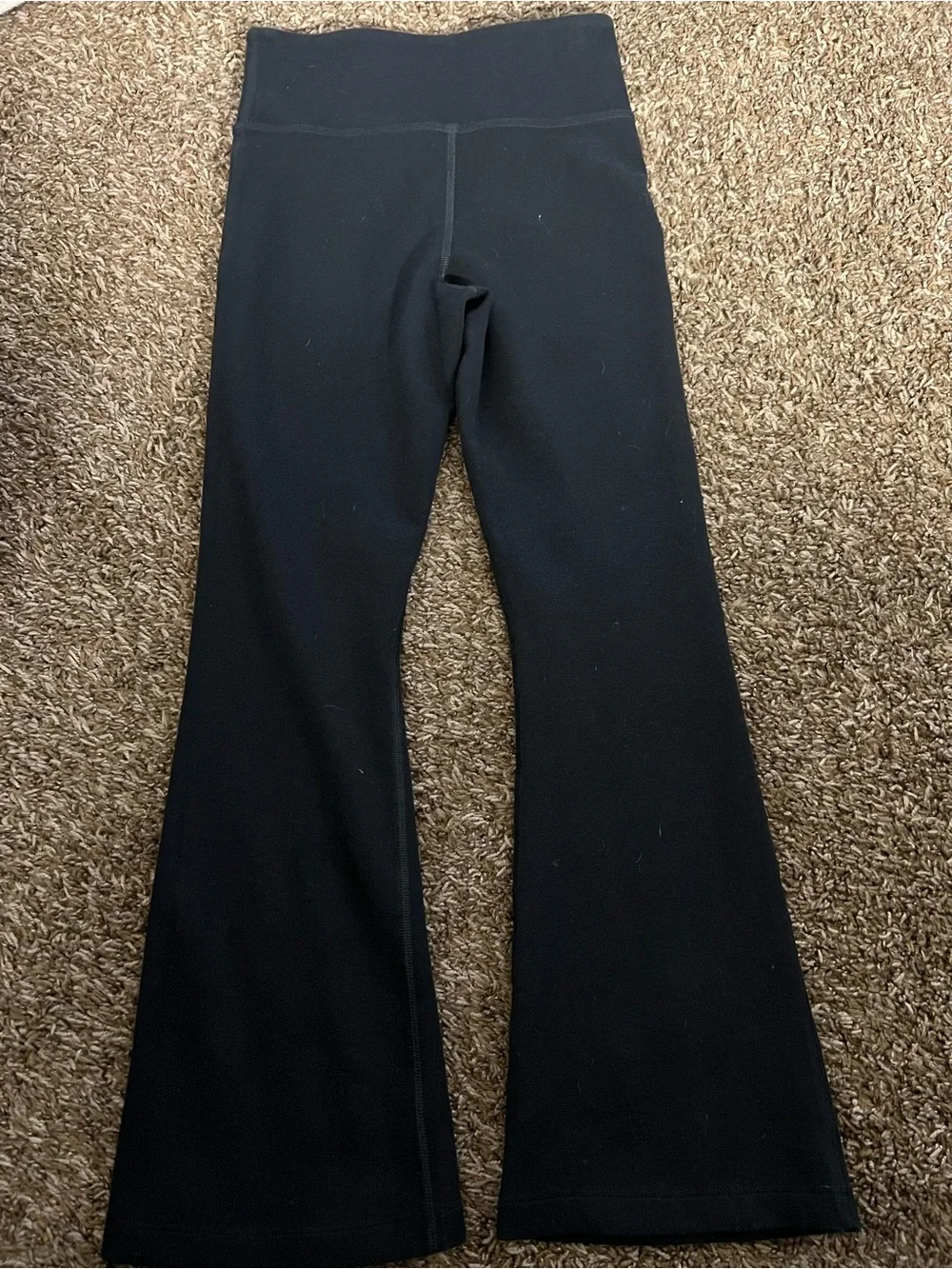 Nike Girls high-waisted Flared Leggings Small - NWOT